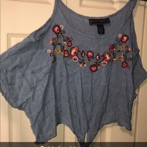 Crop top, tank top, under armour cropped leggings.